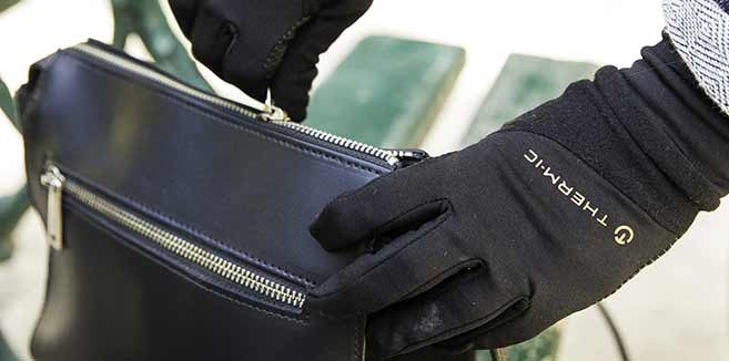 Light outdoor gloves